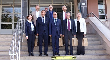 PAÜ’lü Akademisyenler PAÜ’yü Anlattı  