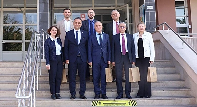 PAÜ’lü Akademisyenler PAÜ’yü Anlattı  