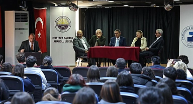Rektör Kutluhan Mustafa Kaynak Anadolu Lisesi Öğrencileri İle Buluştu