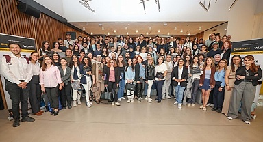 Binance TR Teknolojide Kadın Akademisi İzmir'de 200 kadınla buluştu, 2025 sonu hedefi 2000 katılımcı