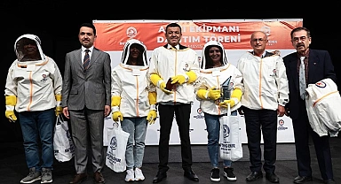 Denizli Büyükşehir’den arıcılığa altın dokunuş