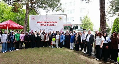 GENÇLİK VE SPOR’DAN ŞEHİT ANNELERİYLE ANNELER GÜNÜ BULUŞMASI