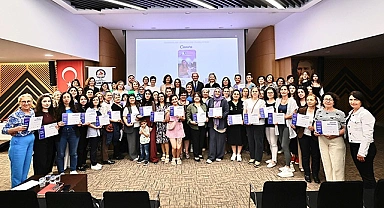 “Kadınlar Dijitalde Parlıyor” projesi kapsamında sertifika sevinci