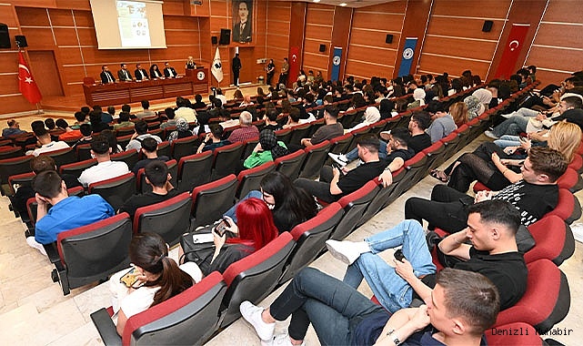 Sektör Günleri’nin Girişimcilik Paneli Yoğun İlgi Gördü