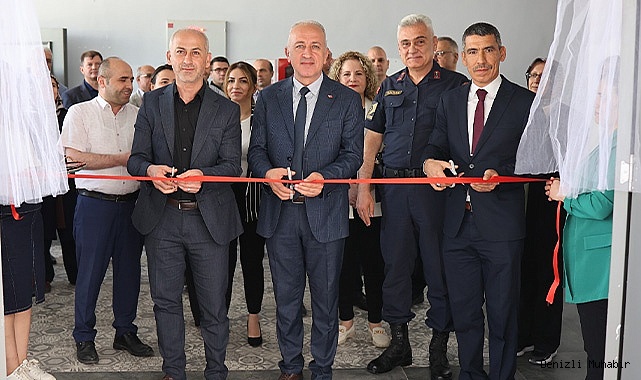 Serinhisar'da Kadınların El Emeği Göz Nuru Eserleri Sergilendi