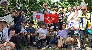 Denizli Büyükşehir’in kültür köprüsü kirazla kuruldu