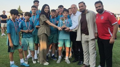 GELECEĞİN YILDIZLARI MADALYALARINI ALDI