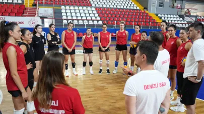 Denizli Büyükşehir, Sultanlar Ligi yolunda ilerliyor