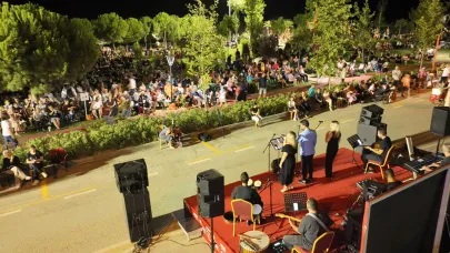 BELEDİYE ORKESTRASI GERZELE’DE YAZ KONSERİ VERDİ