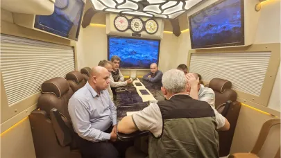 Mobil yangın yönetim merkezinde toplantı yapıldı