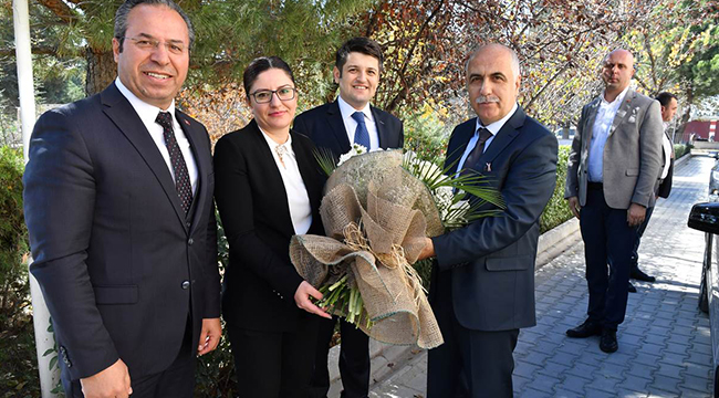 VALİ KARAHAN ÇARDAK VE BOZKURT’TAYDI
