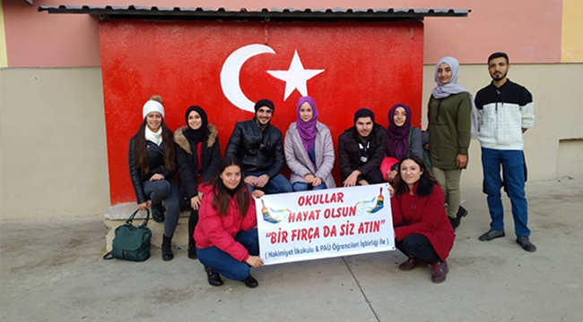 BİR FIRÇAYLA OKULU BAŞTAN YARATTILAR