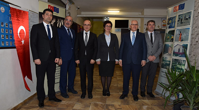 HÜKÜMLÜLERDEN OKULLARA YARIYIL BAKIMI