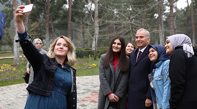 ZOLAN’DAN GENÇLERE ALTIN ÖĞÜTLER