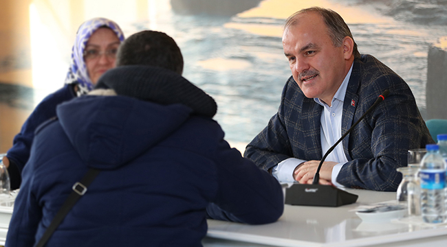 BAŞKAN GÜRLESİN HALKI DİNLEMEYi SÜRDÜRÜYOR