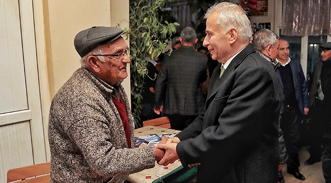 ZOLAN MANİ VE ÇİÇEKLERLE KARŞILANDI