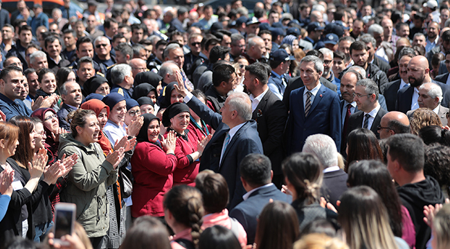 BAŞKAN ZOLAN'A KARŞILAMA SÜRPRİZİ