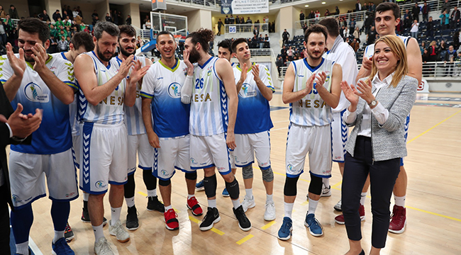 DOĞAN, DENİZLİ BASKETE TRİBÜNDEN DESTEK VERDİ