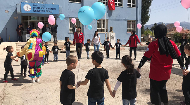 GELECEĞE UMUTLA BAKMAK İÇİN ÇOCUKLAR İLE ELELE