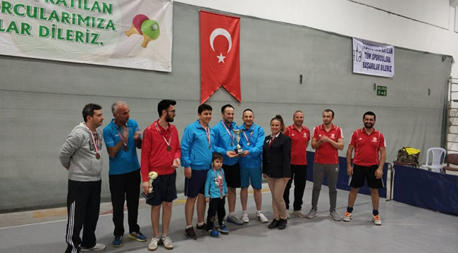 Masa Tenisinde Şampiyon Büyükşehir