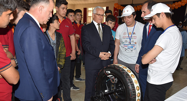 Orhan Abalıoğlu E.M.L. TÜBİTAK Bilim Fuarı