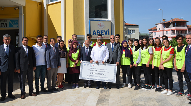 Öğrencilerden Herkese Örnek Olacak Hareket