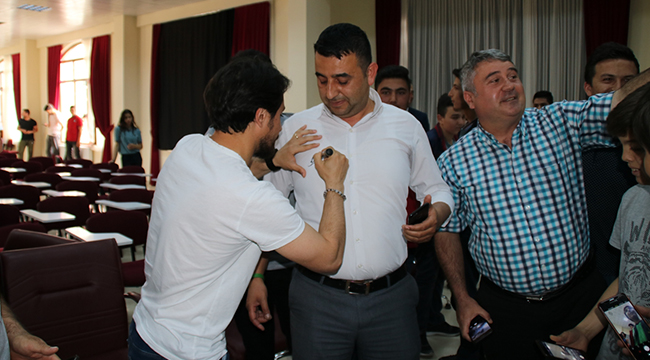 Recep Niyaz Gençlerle Buluştu