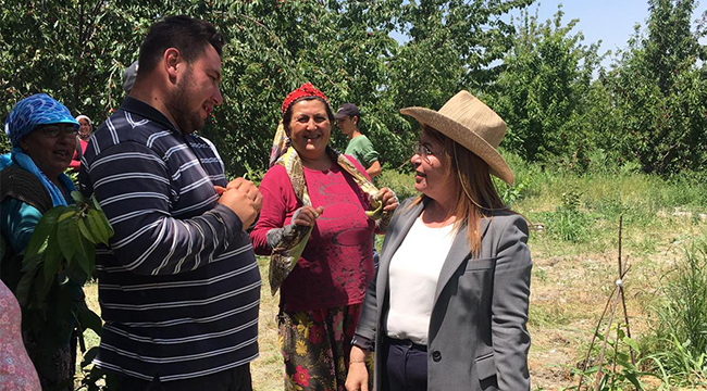 Karaca, Honazlı Üreticilere Kooperatif Belediyeciliğini Anlattı