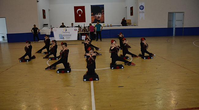 Adım At, Sağlığına Sağlık Kat