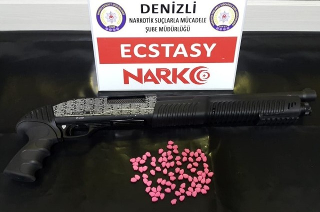 Denizli Emniyeti Zehir Tacirlerinin Peşinde