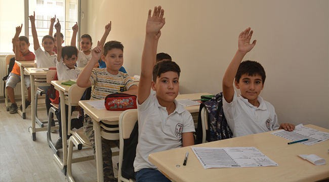 ÖĞRENCİLERİ SARAYKÖY ETKİNLİK MERKEZİ’Nİ ANLATTI