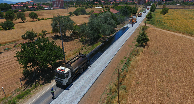 DENİZLİ’YE 2 BİN 100 KM ASFALT DÖKÜLDÜ