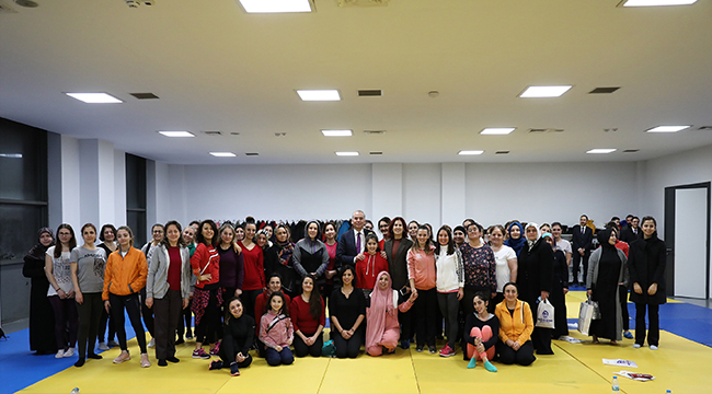 DENİZLİLİ KADINLARIN PİLATES VE ZUMBA MERAKI
