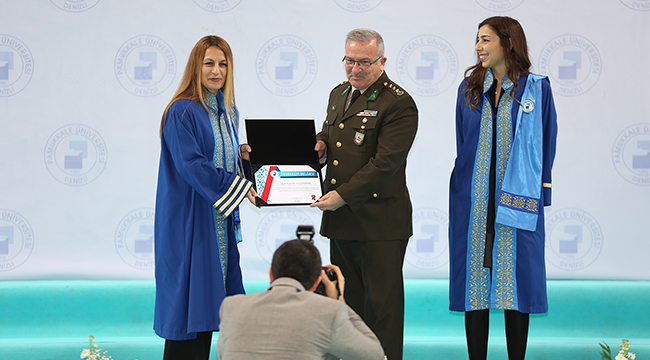 211 ÖĞRETİM ÜYESİ AKADEMİK CÜBBESİNİ GİYDİ