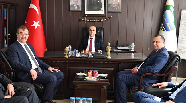 VALİ KARAHAN ÇİVRİL İLÇESİ'Nİ ZİYARET ETTİ