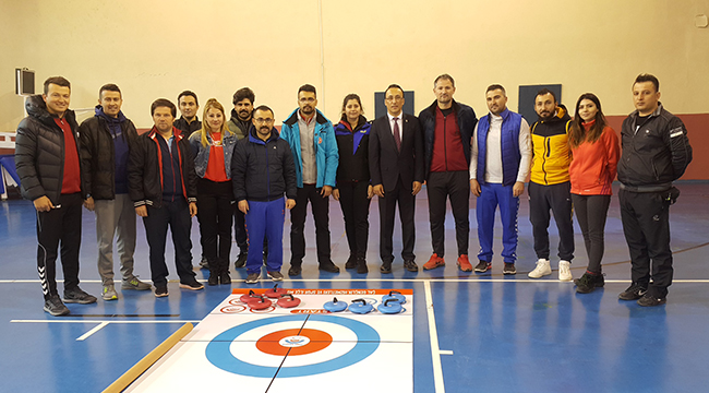 ÇAL İLK KEZ CURLİNG İLE TANIŞTI