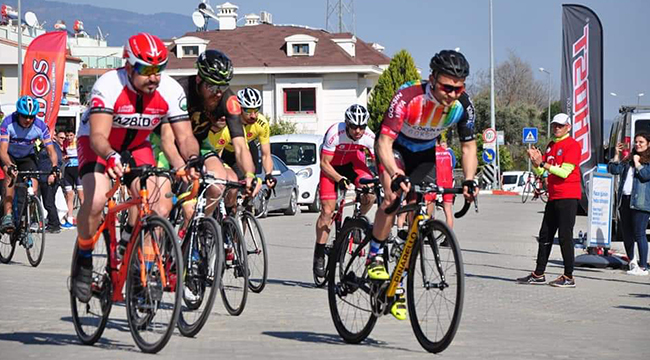 DENİZLİLİ PEDALLAR DURDURULAMIYOR