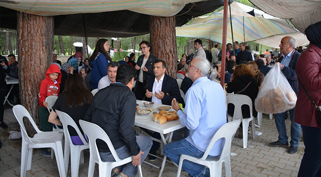 Babadağlılar Keşkek Hayrına Akın Etti