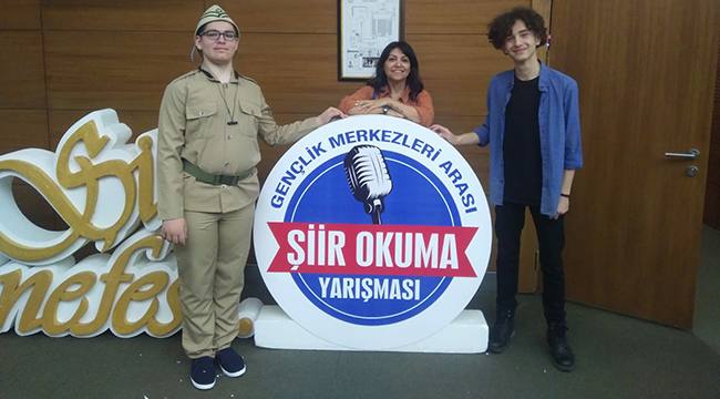 Kazım Kaynak Lisesi Öğrencilerinden Çifte Başarı