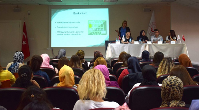 Kadınlara "Finansal Okuryazarlık Ve Ekonomik Güçlenme" Semineri
