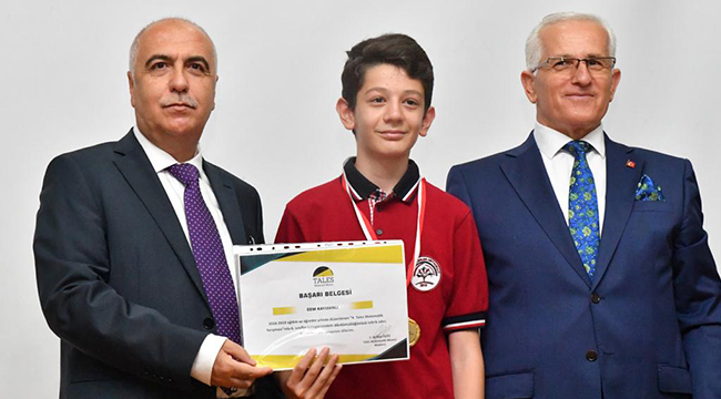 Dereceye Giren Öğrenciler Ödüllerini Karahan’dan Aldı