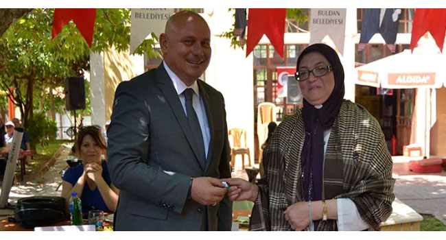 Buldan Dokumasından Kıyafetler Göz Doldurdu