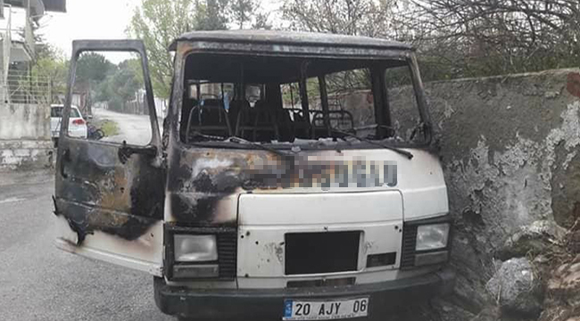 MİNİBÜS YANGINI PANİĞE NEDEN OLDU