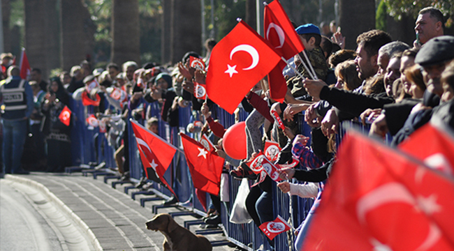 DENİZLİ'DE 29 EKİM COŞKUSU BÖYLE YAŞANDI