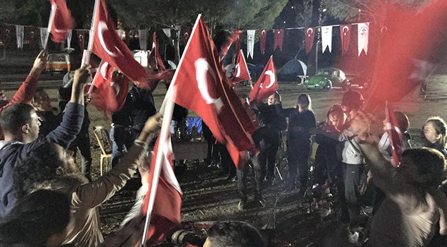 PAMUKKALE’DE VOSVOS RÜZGARI ESTİ