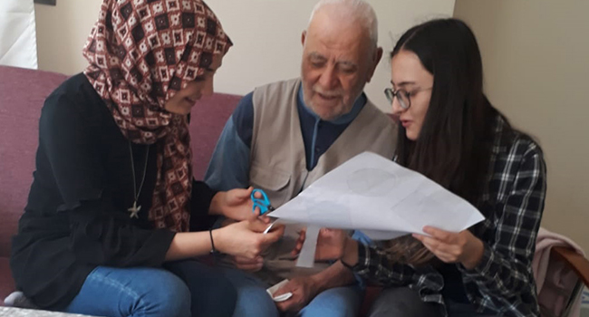 ÖĞRETMEN ADAYLARI HAYATLARA DOKUNUYOR