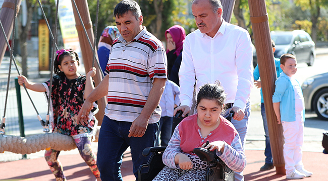 GÜRLESİN'DEN ENGELLİLER GÜNÜ MESAJI