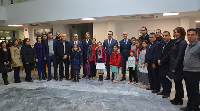 SARAYKÖYLÜ ÖĞRENCİLER RESİMLERİYLE FARKINDALIK YARATTI