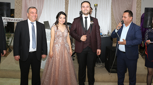 YÜZÜKLERİ BAŞKAN FETHİ AKCAN TAKTI