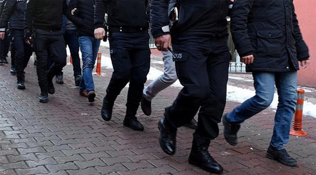 17 muvazzaf ve 1 "mahrem imam" gözaltına alındı
